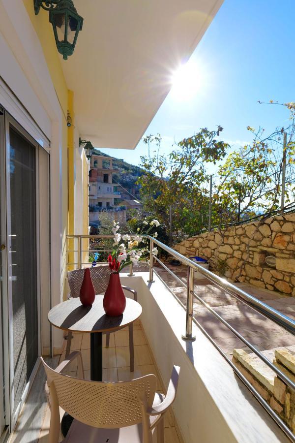 Sunny * Saranda
